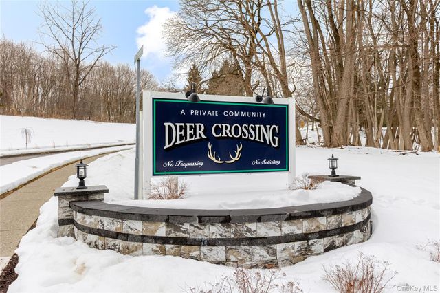 29 Deer Crossing Drive, Fishkill, NY 12524