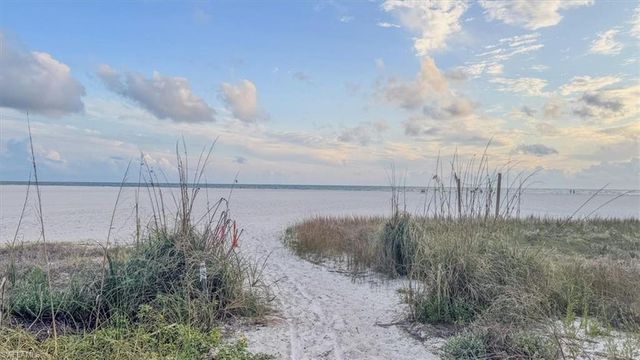 6645 Estero BLVD 201, Fort Myers Beach, FL 33931