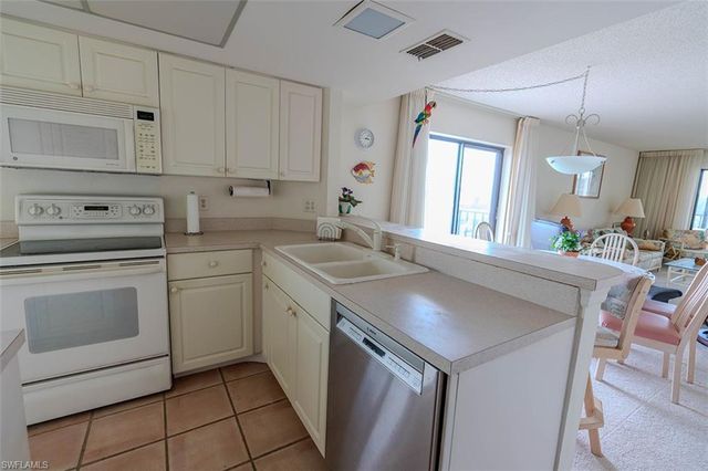 6645 Estero BLVD 201, Fort Myers Beach, FL 33931