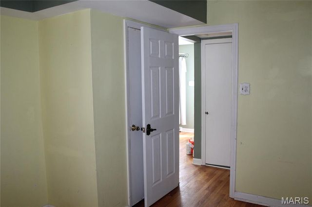 4207 Saint Linus Lane, St Ann, MO 63074