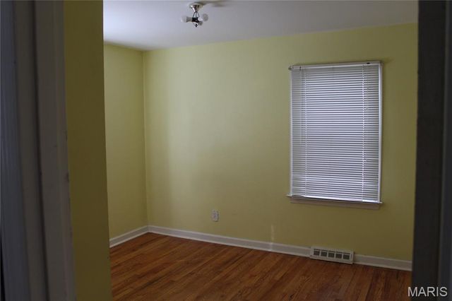 4207 Saint Linus Lane, St Ann, MO 63074