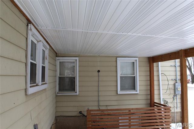 4207 Saint Linus Lane, St Ann, MO 63074