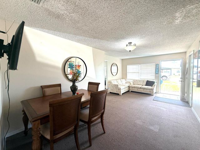 512 SW 6th Avenue, Delray Beach, FL 33444