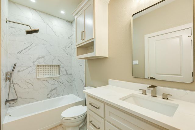 33627 Blue Marlin, Richwood, TX 77531