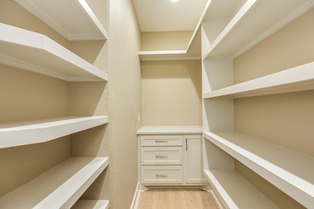 33627 Blue Marlin, Richwood, TX 77531