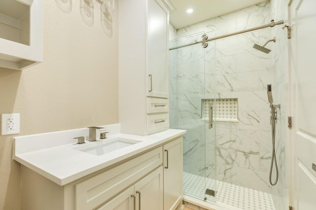 33627 Blue Marlin, Richwood, TX 77531