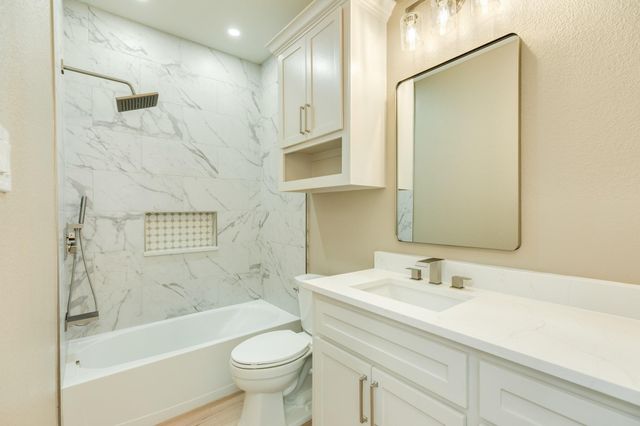 33627 Blue Marlin, Richwood, TX 77531