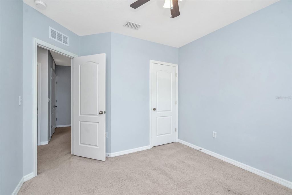 Image 40 of property listing at 13937 SNAPPER FIN LANE, Tampa, FL 33637