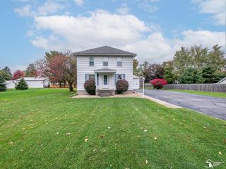 138 W Madison Street, Petersburg, MI 49270