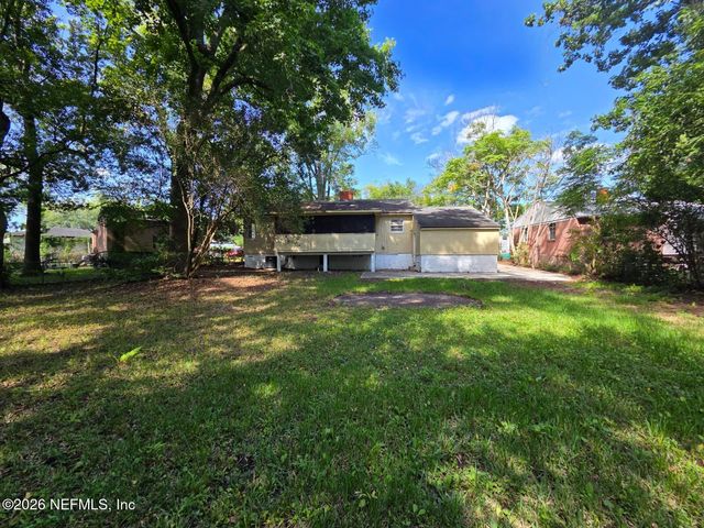 7909 WAINWRIGHT Drive, Jacksonville, FL 32208