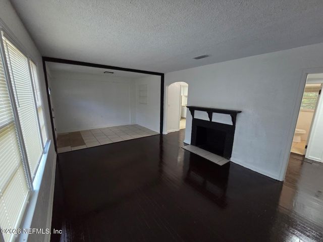 7909 WAINWRIGHT Drive, Jacksonville, FL 32208