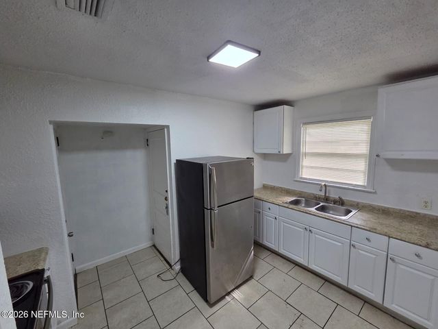 7909 WAINWRIGHT Drive, Jacksonville, FL 32208