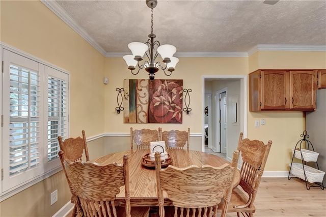 1889 Ridgedale Drive, Snellville, GA 30078