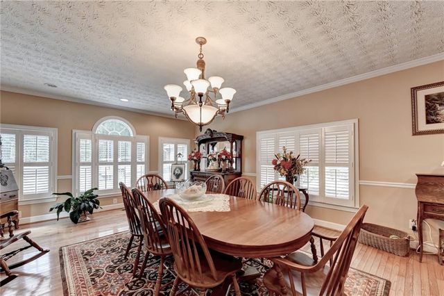 1889 Ridgedale Drive, Snellville, GA 30078