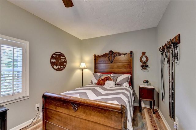 1889 Ridgedale Drive, Snellville, GA 30078