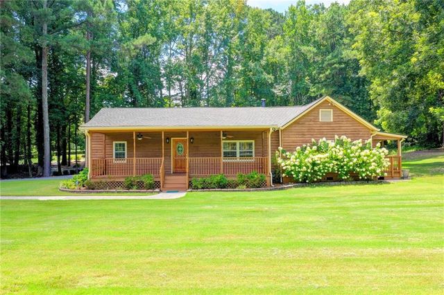 1889 Ridgedale Drive, Snellville, GA 30078