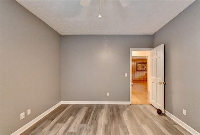 1889 Ridgedale Drive, Snellville, GA 30078