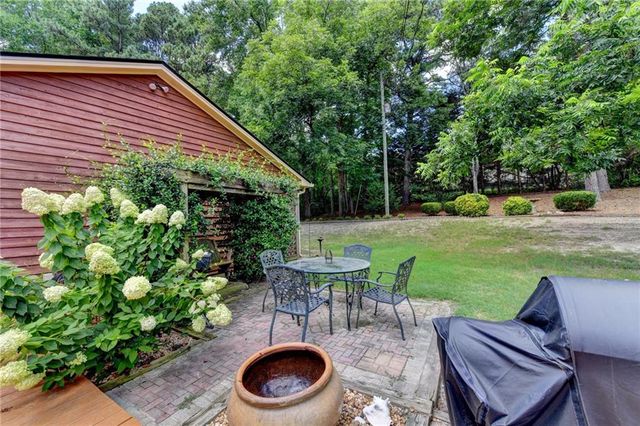 1889 Ridgedale Drive, Snellville, GA 30078
