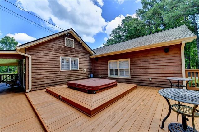 1889 Ridgedale Drive, Snellville, GA 30078