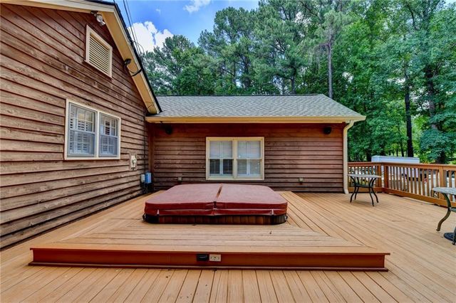 1889 Ridgedale Drive, Snellville, GA 30078