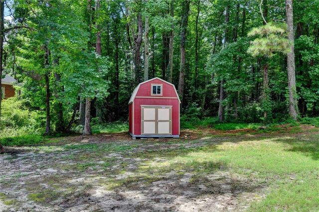 1889 Ridgedale Drive, Snellville, GA 30078