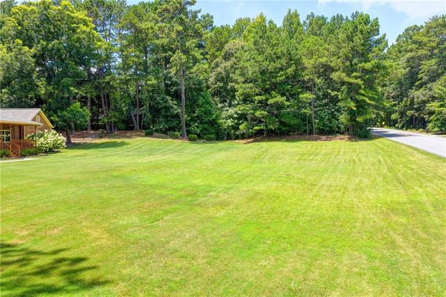 1889 Ridgedale Drive, Snellville, GA 30078