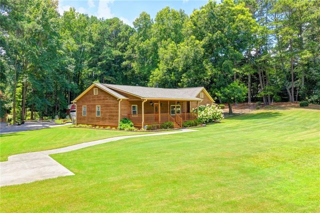 1889 Ridgedale Drive, Snellville, GA 30078