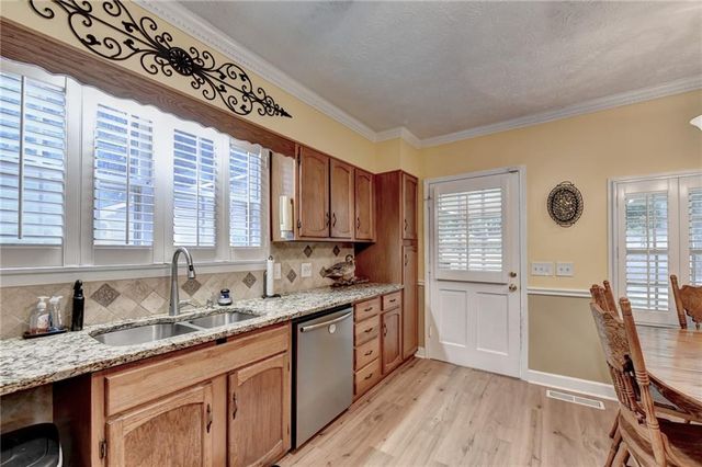 1889 Ridgedale Drive, Snellville, GA 30078