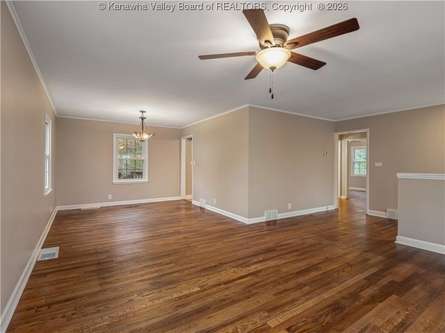 2901 Phillips Street, South Charleston, WV 25303