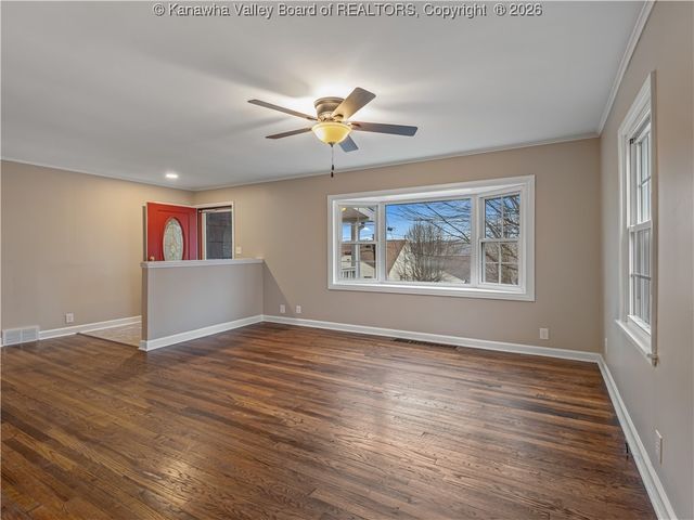 2901 Phillips Street, South Charleston, WV 25303