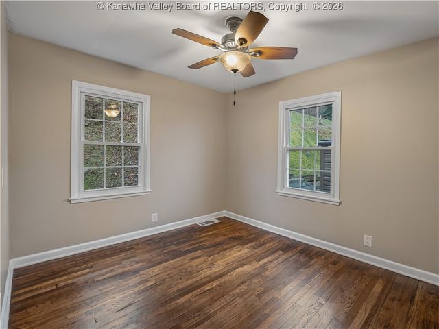 2901 Phillips Street, South Charleston, WV 25303