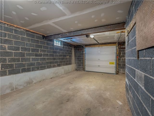 2901 Phillips Street, South Charleston, WV 25303