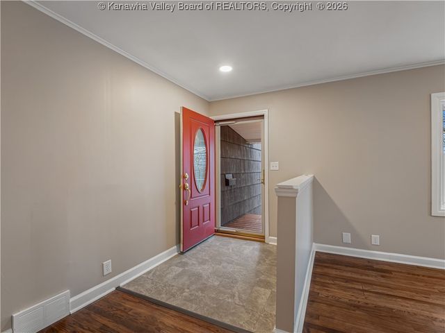 2901 Phillips Street, South Charleston, WV 25303