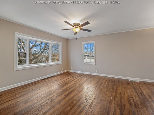 2901 Phillips Street, South Charleston, WV 25303