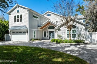 3852 MCGIRTS Boulevard, Jacksonville, FL 32210