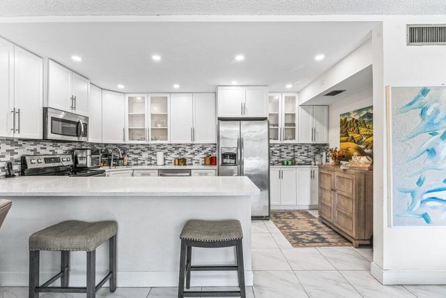 1006 Green Pine Boulevard F1, West Palm Beach, FL 33409