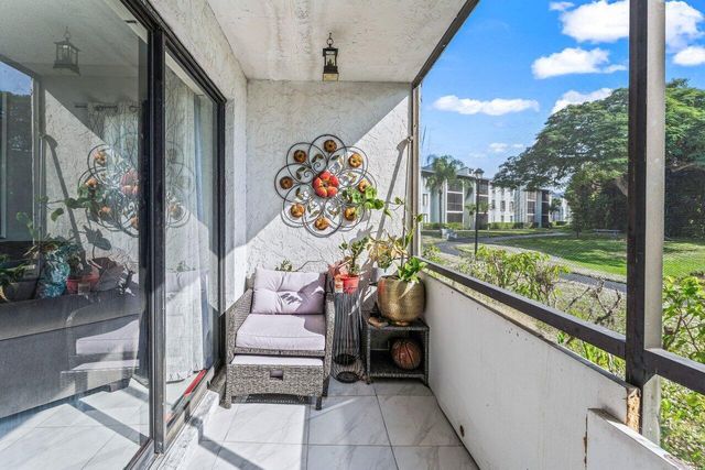 1006 Green Pine Boulevard F1, West Palm Beach, FL 33409