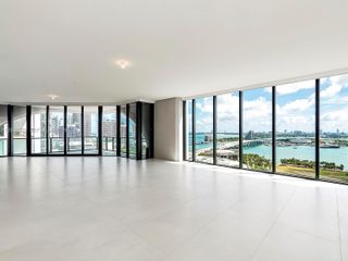 1000 Biscayne Boulevard 2002, Miami, FL 33132