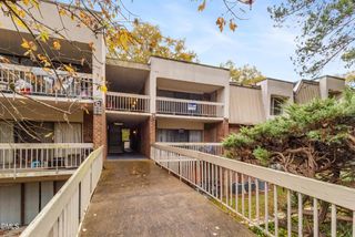 500 Umstead Drive C 304, Chapel Hill, NC 27516