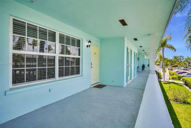 931 SE 9th Avenue 17, Pompano Beach, FL 33060