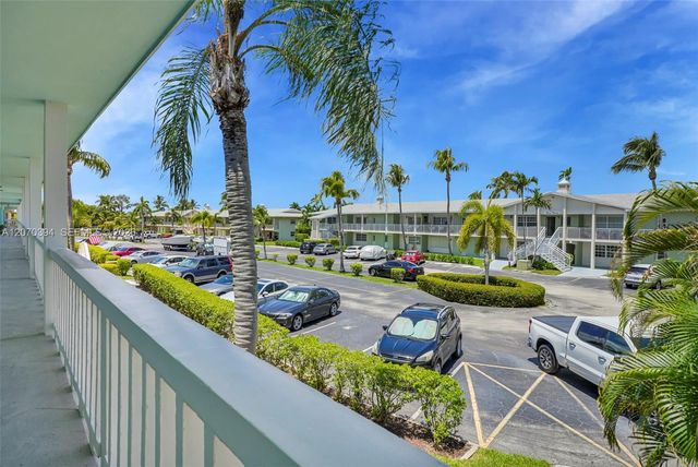 931 SE 9th Avenue 17, Pompano Beach, FL 33060