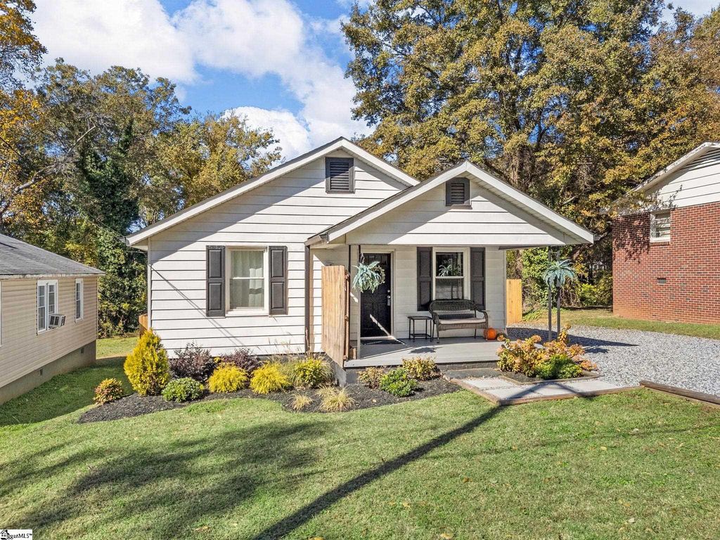 113 Burns Street, Lyman, SC 29365