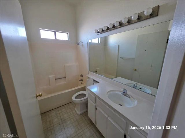 15501 Via Bahia Street, Hesperia, CA 92345