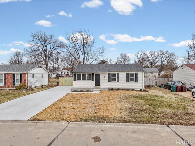 367 Peffer Lane, Fenton, MO 63026