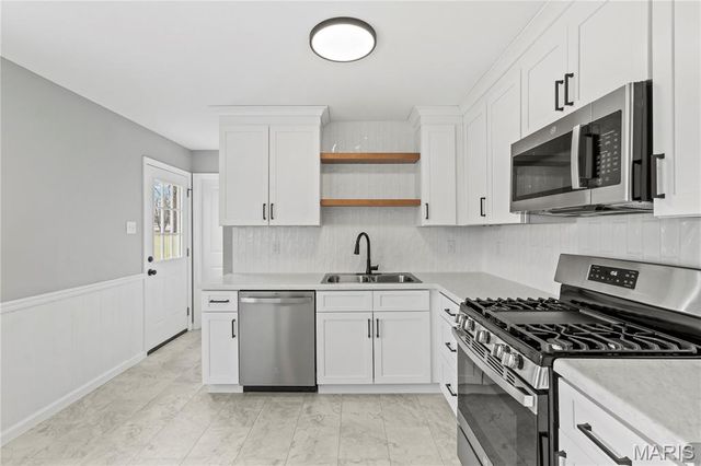 367 Peffer Lane, Fenton, MO 63026