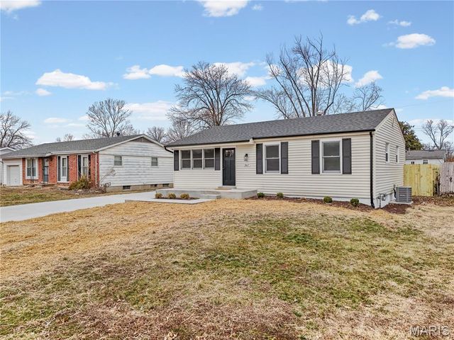 367 Peffer Lane, Fenton, MO 63026