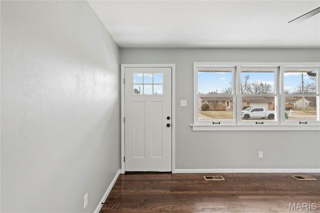 367 Peffer Lane, Fenton, MO 63026