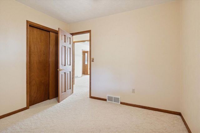 2419 Blanchard Drive, Niles, MI 49120