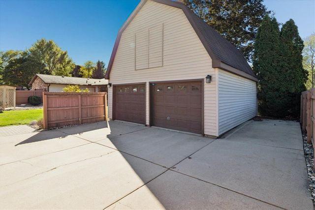 2419 Blanchard Drive, Niles, MI 49120