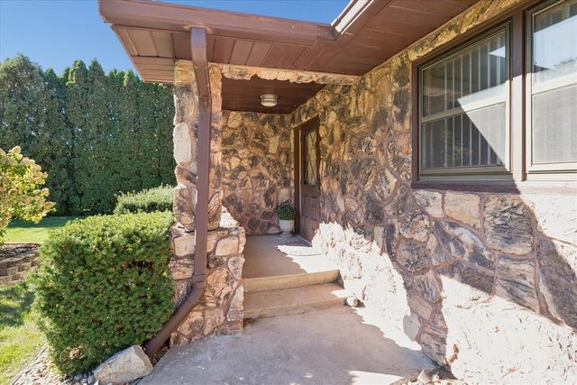 2419 Blanchard Drive, Niles, MI 49120